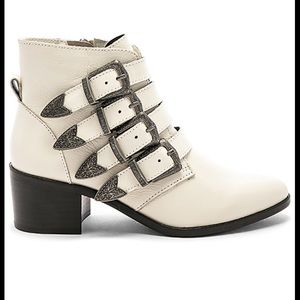 Steve Madden Billey Bootie